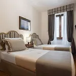 Forum 4* Róma