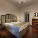 Отель Forum 4*