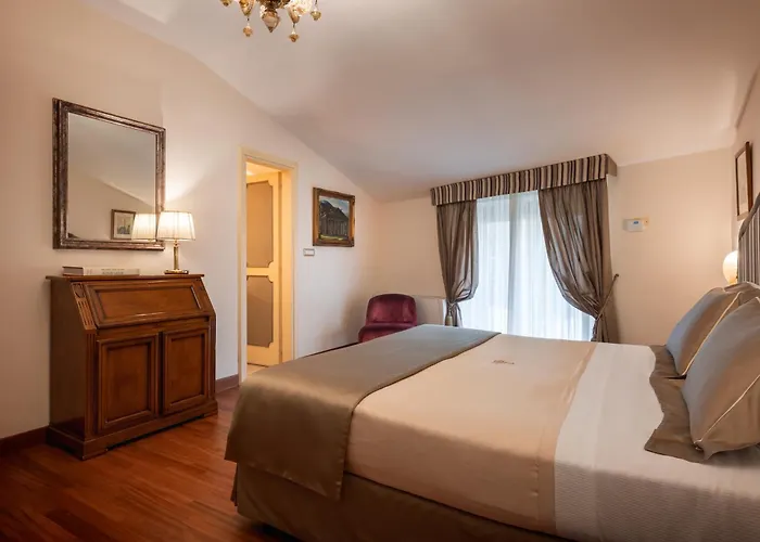 Forum Hotel 4*