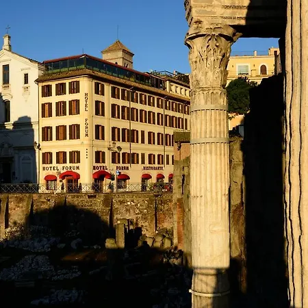 Ξενοδοχείο Forum 4*