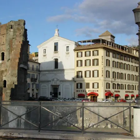 Hotel Forum
