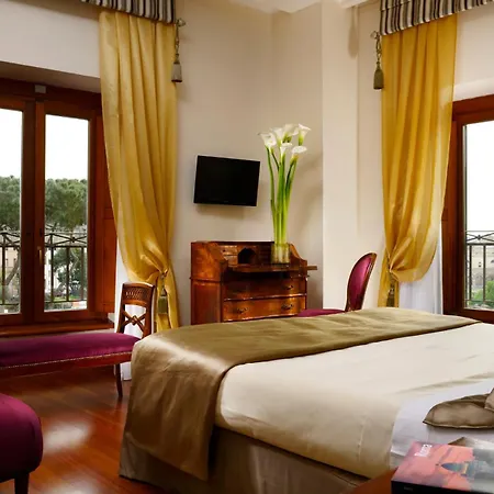 Forum 4* Rome