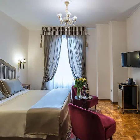 Hotel Forum 4*